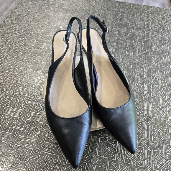 🐢 SAKS FIFTH AVENUE BLACK LEATHER SLINGBACKS Size 10 2.5" Heel - Picture 7 of 17